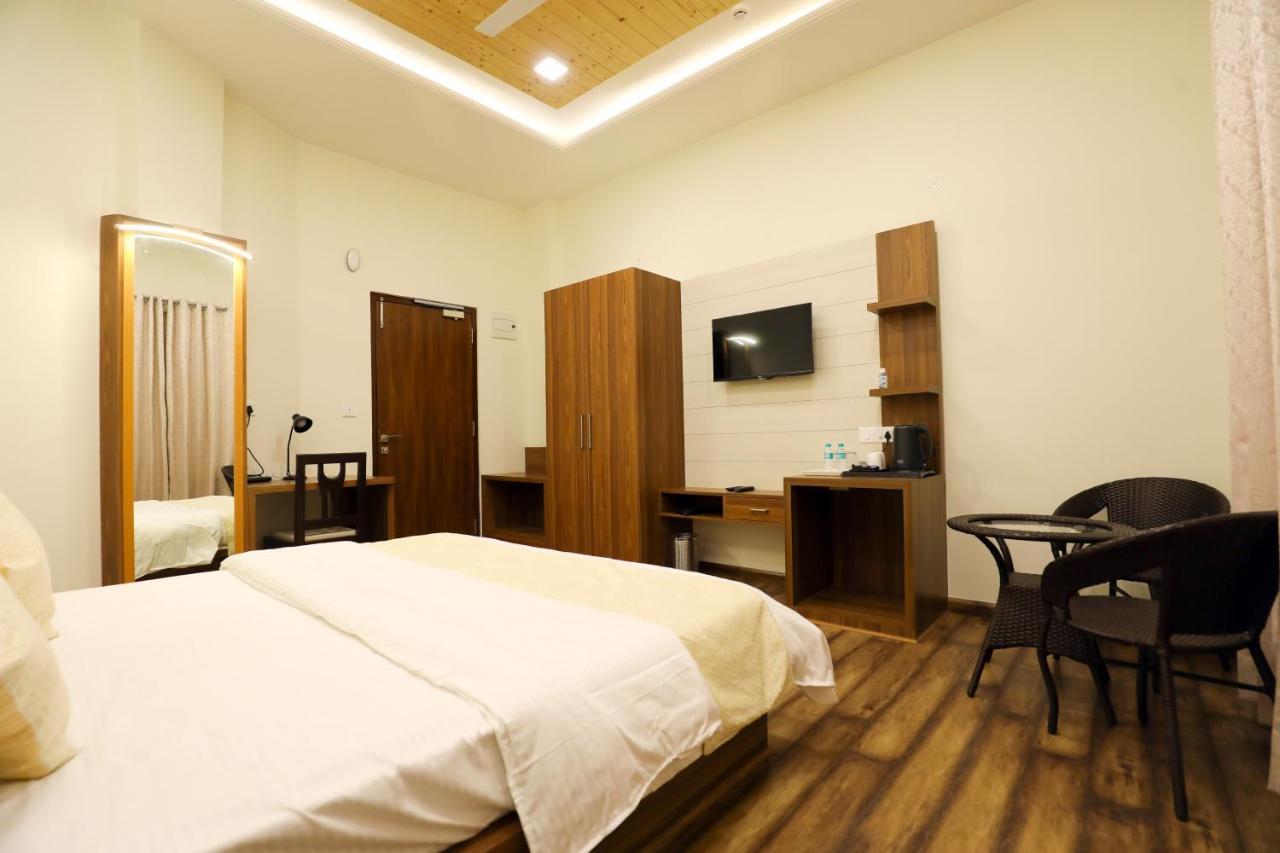 Hotel Le Halcyon , Kasauli Solan Exterior foto