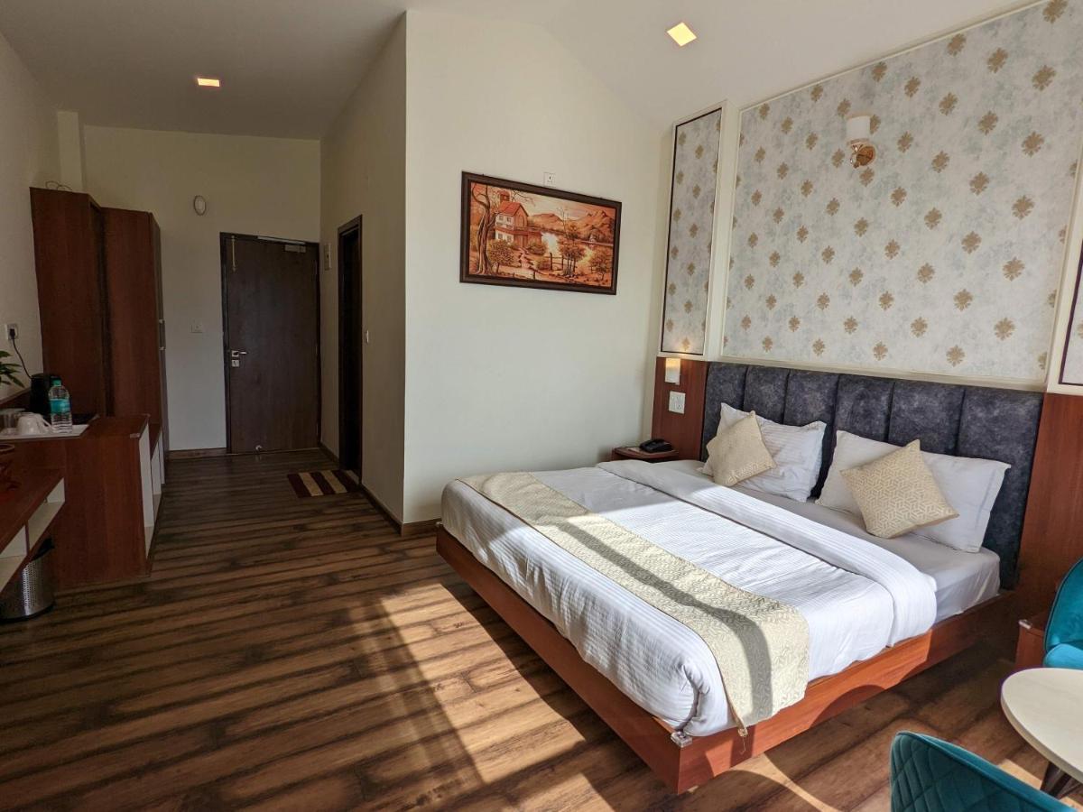 Hotel Le Halcyon , Kasauli Solan Exterior foto