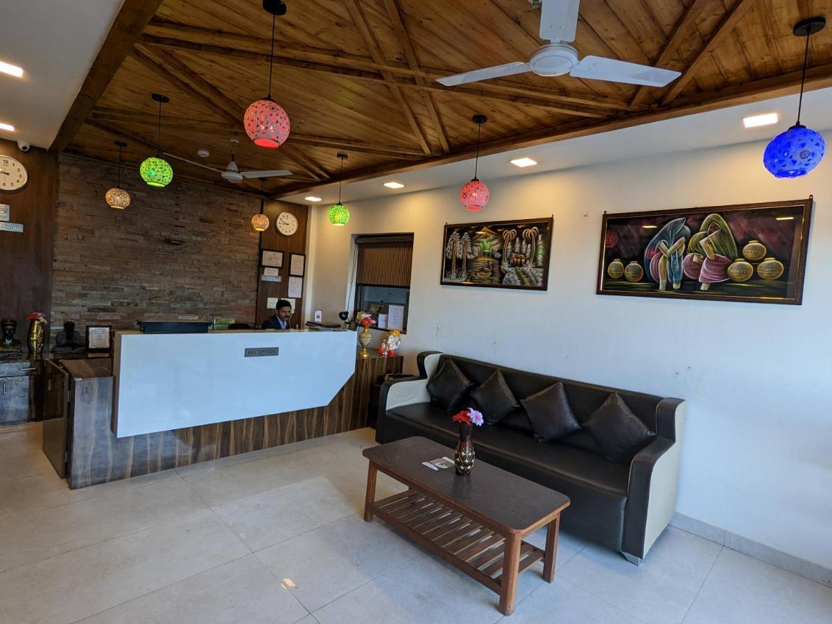 Hotel Le Halcyon , Kasauli Solan Exterior foto
