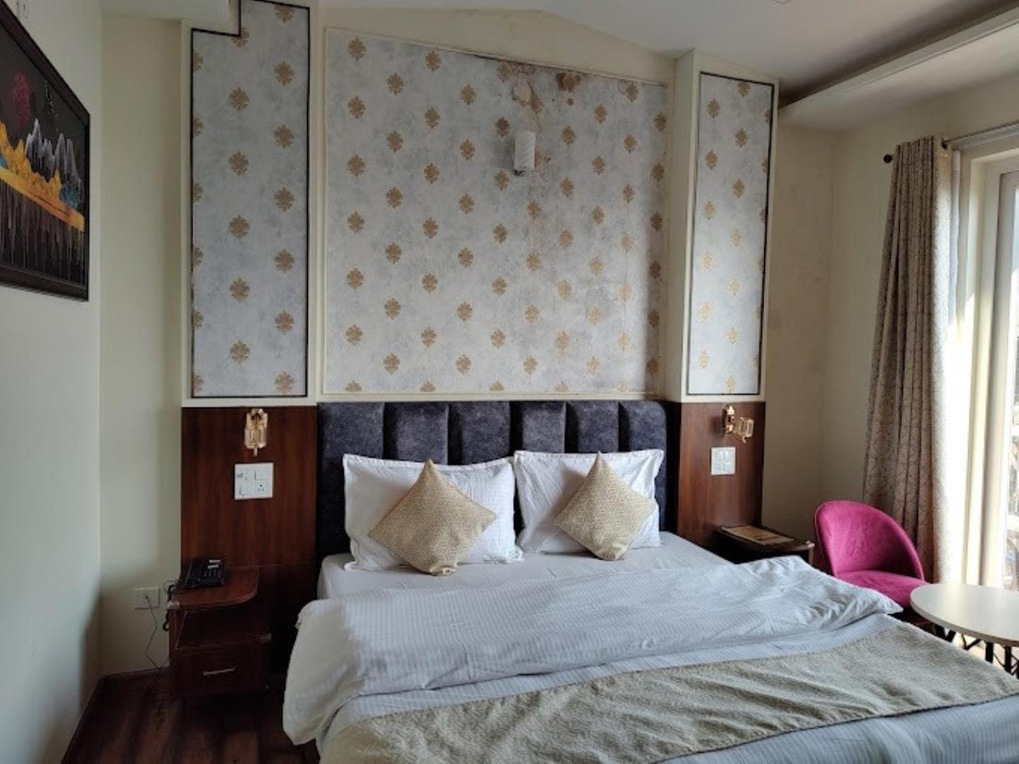 Hotel Le Halcyon , Kasauli Solan Exterior foto